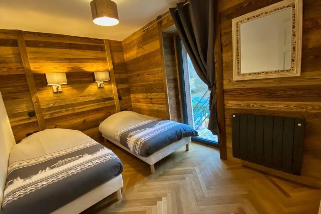 Apartment Avec Jacuzzi Privatif *